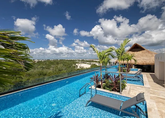 Apartment Premium Luxury Amenities Rooftop Pool